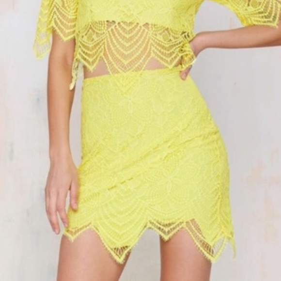 For Love And Lemons Dresses & Skirts - For Love & Lemons Yellow Luna Lace Skirt sz S